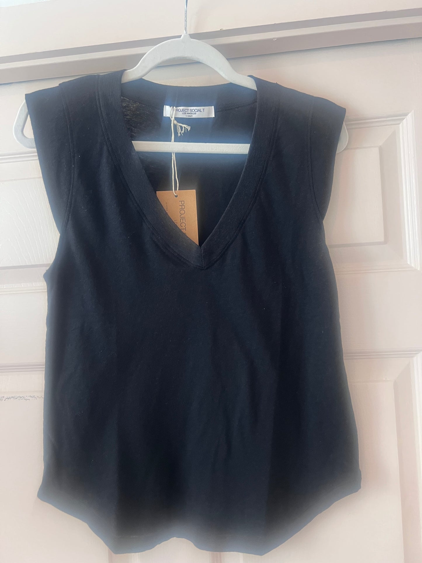 RUE V-NECK TANK