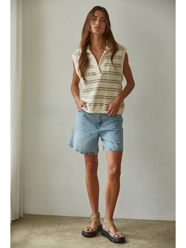 Knit Open Collar Neck Sleeveless Top