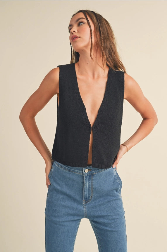 Hook & Eye Closer Vest Cardigan