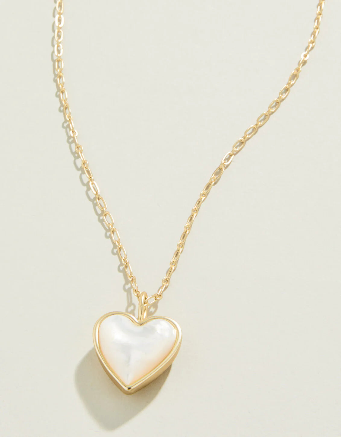 Full Heart Necklace Mother-of-Pearl 18"