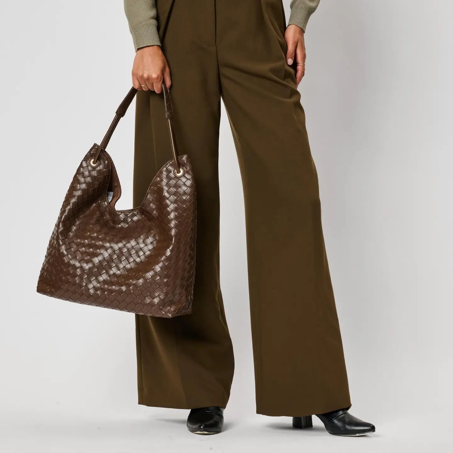 Ezia Hobo Bag