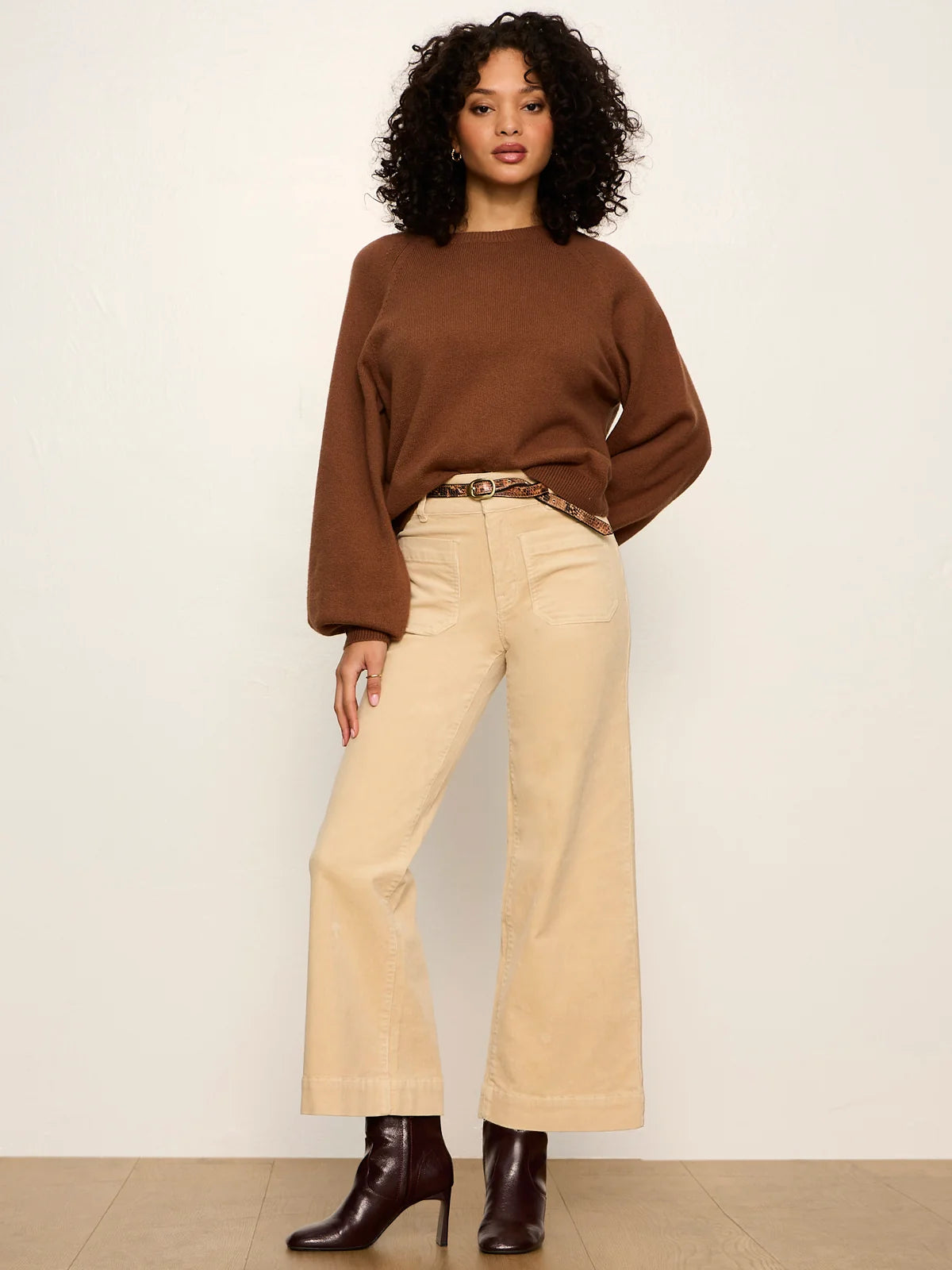 SOFT POPOVER SWEATER