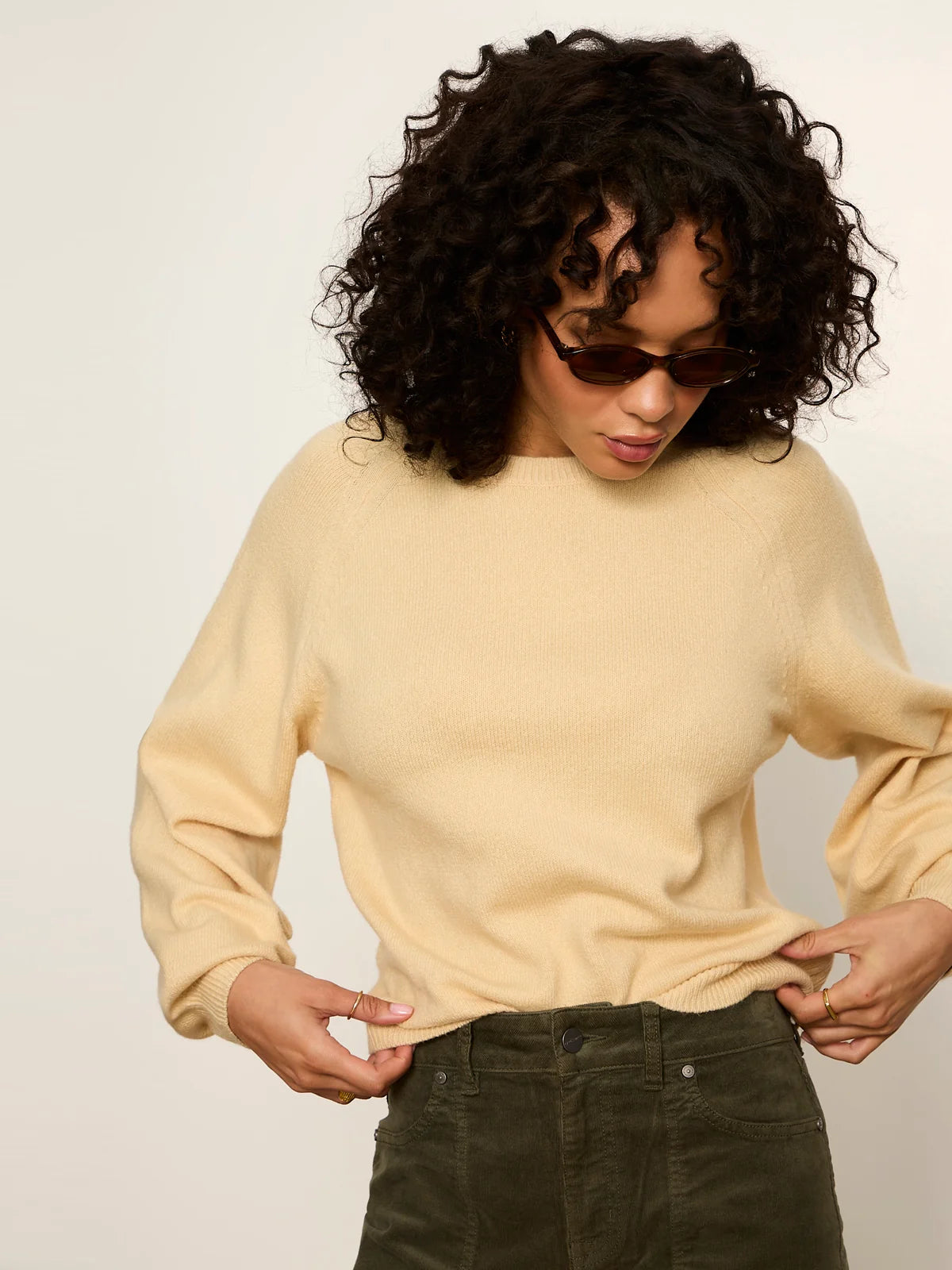 SOFT POPOVER SWEATER