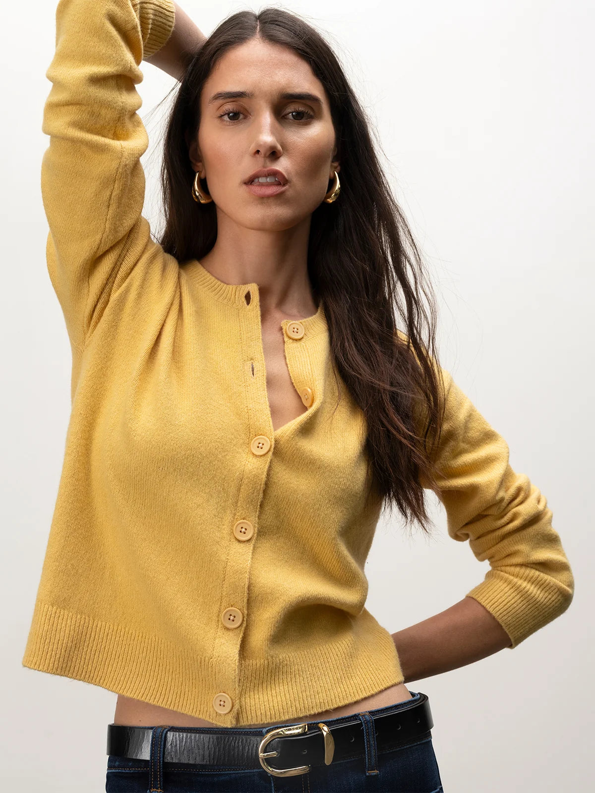 MUST-HAVE CARDIGAN