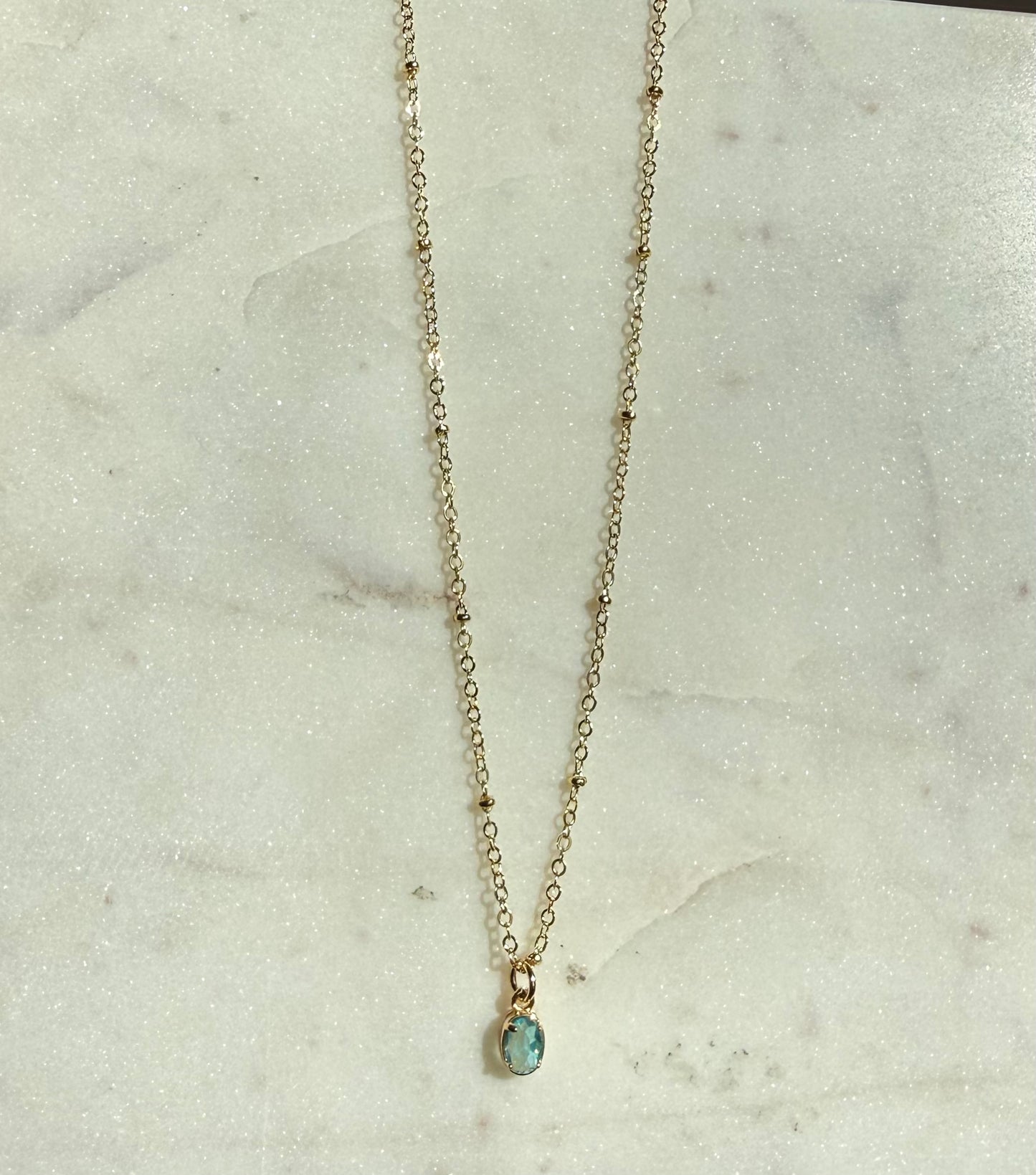 Oval Set Stone Necklace