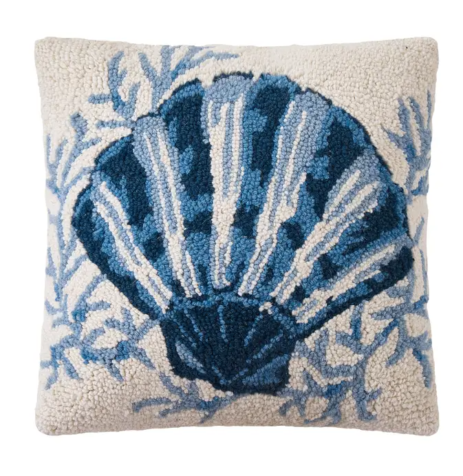 Scallop Wool Hook Pillow 16x16